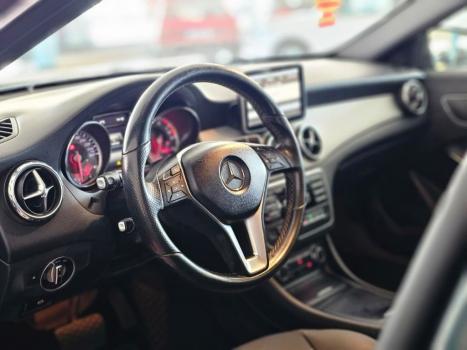 MERCEDES-BENZ GLA 200 1.6 16V 4P FLEX CGI ADVANCE TURBO AUTOMTICO, Foto 5