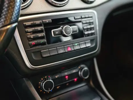 MERCEDES-BENZ GLA 200 1.6 16V 4P FLEX CGI ADVANCE TURBO AUTOMTICO, Foto 10