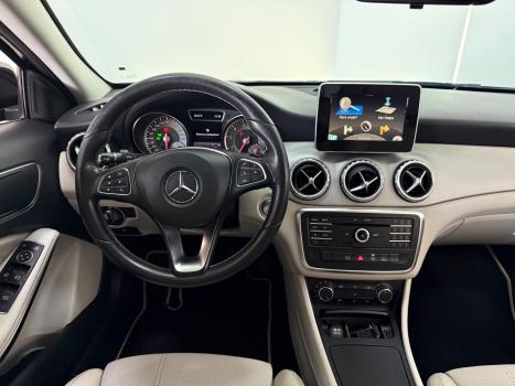 MERCEDES-BENZ GLA 200 1.6 16V 4P CGI ADVANCE TURBO AUTOMTICO, Foto 6