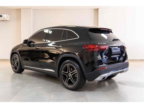MERCEDES-BENZ GLA 200 , Foto 4