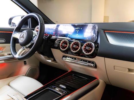 MERCEDES-BENZ GLA 200 , Foto 6