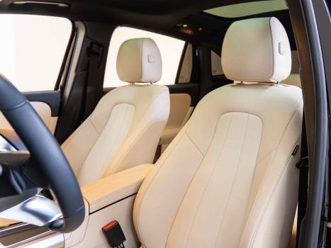 MERCEDES-BENZ GLA 200 , Foto 7