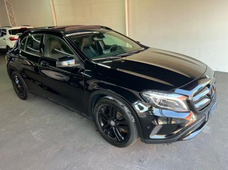 MERCEDES-BENZ GLA 200 1.6 16V 4P CGI VISION TURBO AUTOMTICO, Foto 4