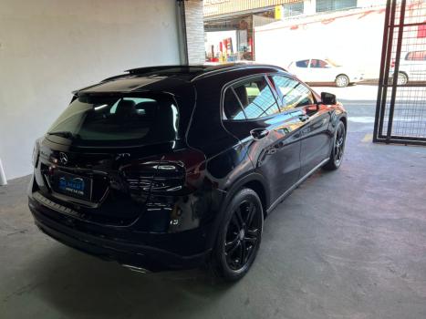 MERCEDES-BENZ GLA 200 1.6 16V 4P CGI VISION TURBO AUTOMTICO, Foto 5