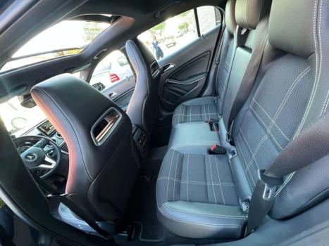 MERCEDES-BENZ GLA 200 1.6 16V 4P CGI VISION TURBO AUTOMTICO, Foto 11