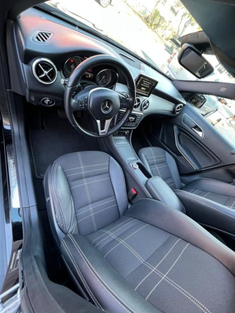 MERCEDES-BENZ GLA 200 1.6 16V 4P CGI VISION TURBO AUTOMTICO, Foto 14