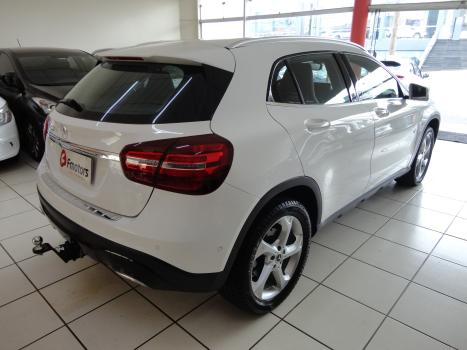 MERCEDES-BENZ GLA 200 1.6 16V 4P FLEX CGI STYLE TURBO AUTOM�TICO, Foto 6