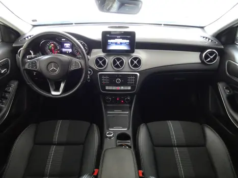 MERCEDES-BENZ GLA 200 1.6 16V 4P FLEX CGI STYLE TURBO AUTOM�TICO, Foto 11