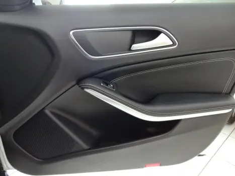 MERCEDES-BENZ GLA 200 1.6 16V 4P FLEX CGI STYLE TURBO AUTOM�TICO, Foto 12