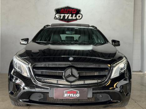 MERCEDES-BENZ GLA 200 1.6 16V 4P CGI VISION TURBO AUTOM�TICO, Foto 2