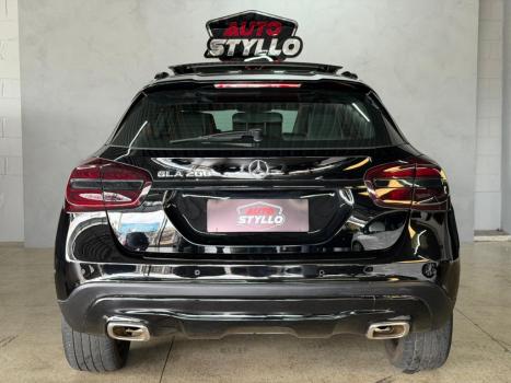 MERCEDES-BENZ GLA 200 1.6 16V 4P CGI VISION TURBO AUTOM�TICO, Foto 4