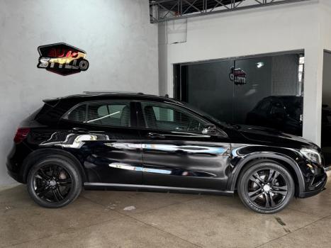 MERCEDES-BENZ GLA 200 1.6 16V 4P CGI VISION TURBO AUTOM�TICO, Foto 6