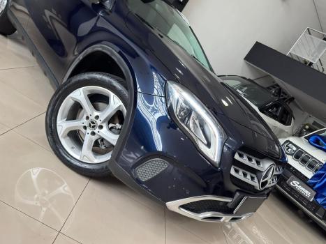 MERCEDES-BENZ GLA 200 1.6 16V 4P CGI STYLE TURBO AUTOM�TICO, Foto 4