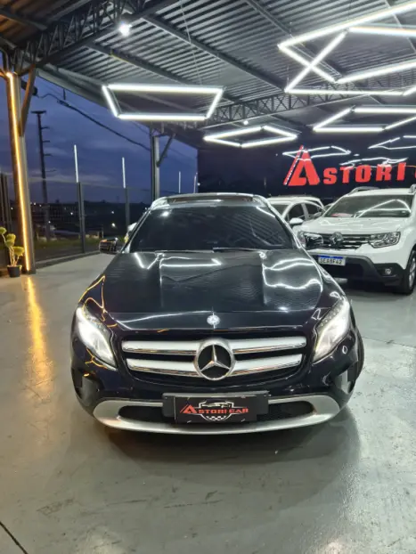 MERCEDES-BENZ GLA 200 1.6 16V 4P CGI VISION TURBO AUTOM�TICO, Foto 3