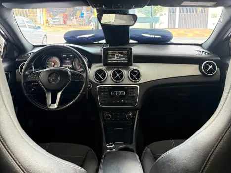 MERCEDES-BENZ GLA 200 1.6 16V 4P CGI STYLE TURBO AUTOM�TICO, Foto 9
