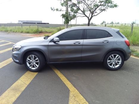 MERCEDES-BENZ GLA 200 1.6 16V 4P FLEX CGI ADVANCE TURBO AUTOM�TICO, Foto 4