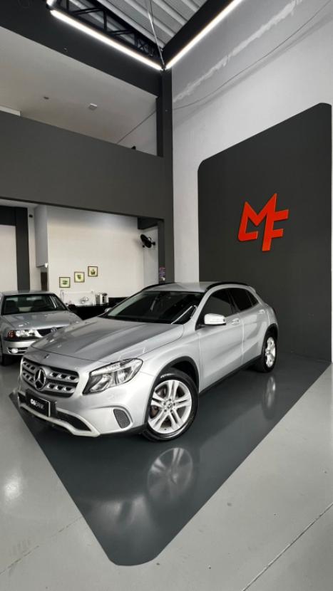 MERCEDES-BENZ GLA 200 1.6 16V 4P FLEX CGI STYLE TURBO AUTOM�TICO, Foto 1