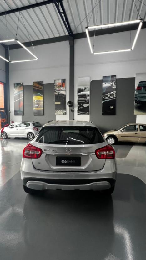 MERCEDES-BENZ GLA 200 1.6 16V 4P FLEX CGI STYLE TURBO AUTOM�TICO, Foto 5