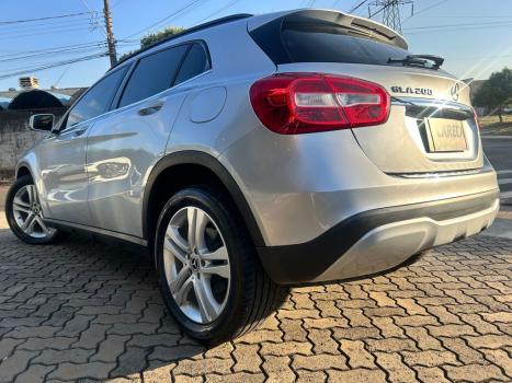 MERCEDES-BENZ GLA 200 1.6 16V 4P FLEX CGI STYLE TURBO AUTOM�TICO, Foto 8