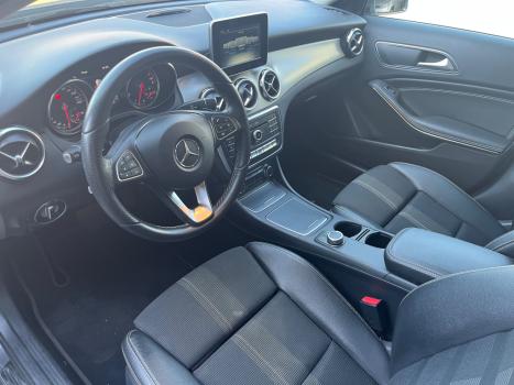 MERCEDES-BENZ GLA 200 1.6 16V 4P FLEX CGI STYLE TURBO AUTOM�TICO, Foto 7