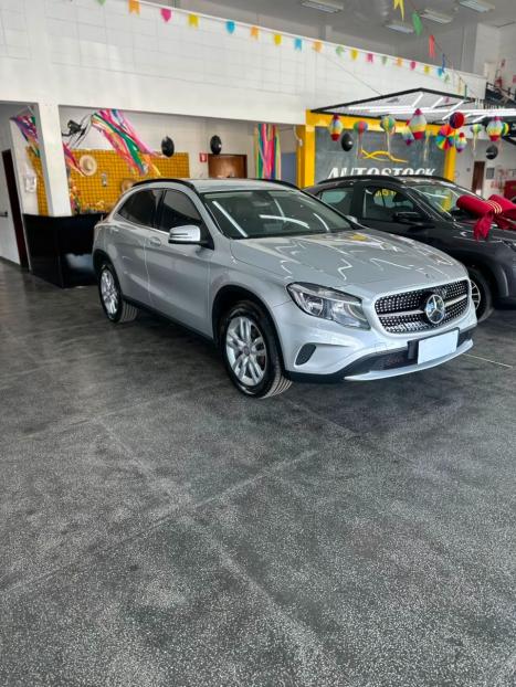 MERCEDES-BENZ GLA 200 1.3 16V 4P GCI STYLE 7G-DCT AUTOM�TICO, Foto 10