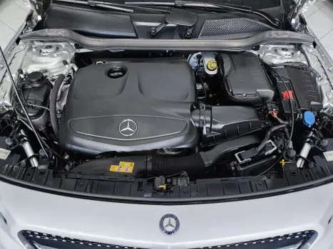 MERCEDES-BENZ GLA 200 1.6 16V 4P FLEX CGI STYLE TURBO AUTOMÁTICO, Foto 15