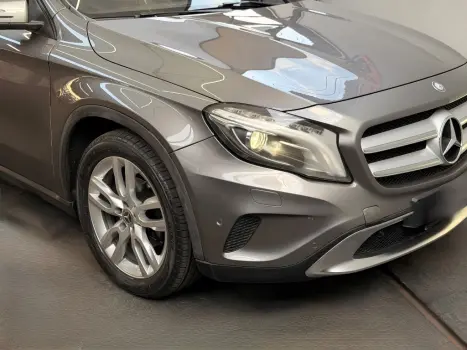 MERCEDES-BENZ GLA 200 1.6 16V 4P CGI ADVANCE TURBO AUTOMÁTICO, Foto 9
