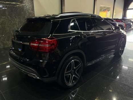 MERCEDES-BENZ GLA 250 , Foto 4