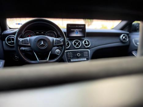 MERCEDES-BENZ GLA 250 , Foto 23