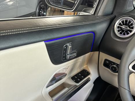 MERCEDES-BENZ GLB 200 , Foto 23