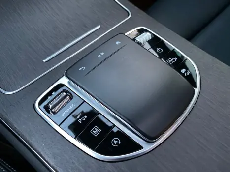 MERCEDES-BENZ GLC 220D 2.0 16V 4P TURBO DIESEL ENDURO 9G-TRONIC AUTOMTICO, Foto 26