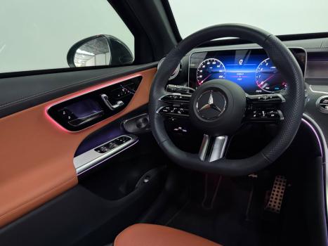 MERCEDES-BENZ GLC 300 2.0 16V 4P CGI 4MATIC 9G-TRONIC TURBO AUTOM�TICO, Foto 5