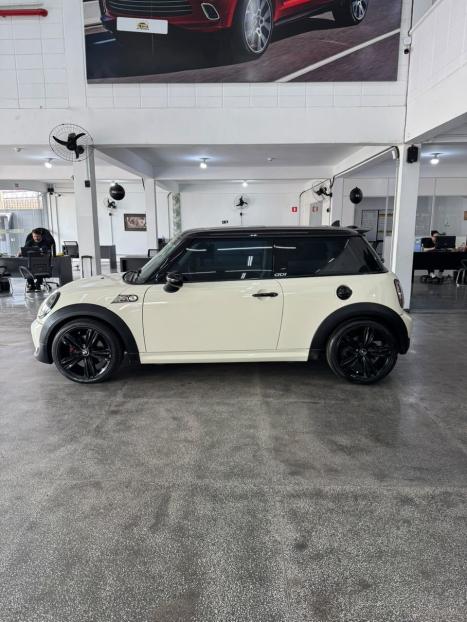 MINI Cooper 1.6 16V S TURBO AUTOMÁTICO, Foto 2