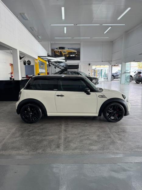 MINI Cooper 1.6 16V S TURBO AUTOMÁTICO, Foto 4