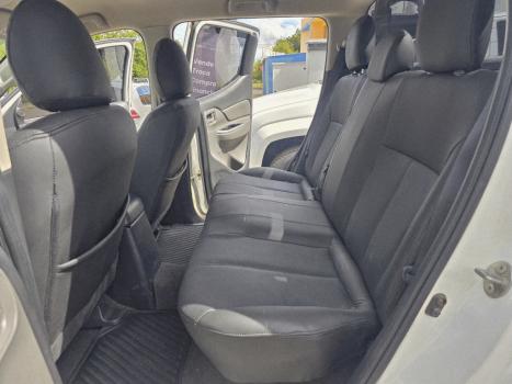 MITSUBISHI L 200 Outdoor 2.5 GLS 4X4 CABINE DUPLA TURBO DIESEL INTERCOOLER, Foto 2