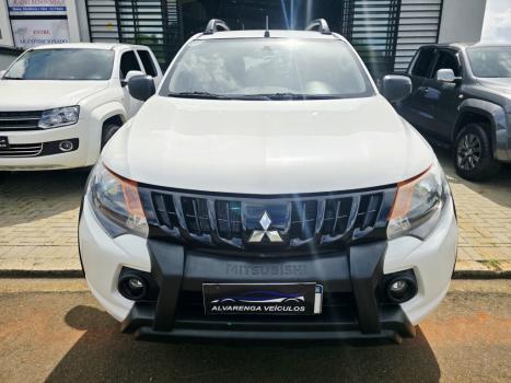 MITSUBISHI L 200 Outdoor 2.5 GLS 4X4 CABINE DUPLA TURBO DIESEL INTERCOOLER, Foto 9