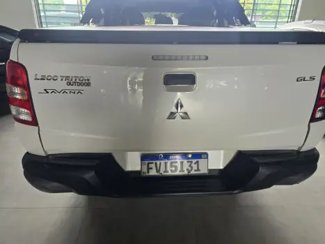 MITSUBISHI L 200 Outdoor 2.5 GLS 4X4 CABINE DUPLA TURBO DIESEL INTERCOOLER, Foto 15