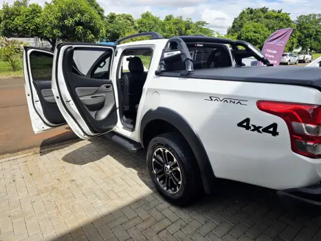 MITSUBISHI L 200 Outdoor 2.5 GLS 4X4 CABINE DUPLA TURBO DIESEL INTERCOOLER, Foto 17