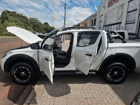 MITSUBISHI L 200 Outdoor 2.5 GLS CABINE DUPLA TURBO DIESEL INTERCOOLER, Foto 8