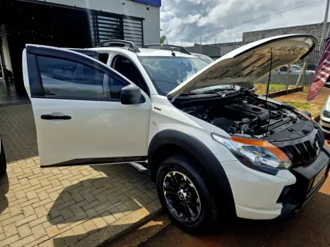 MITSUBISHI L 200 Outdoor 2.5 GLS CABINE DUPLA TURBO DIESEL INTERCOOLER, Foto 11