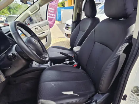 MITSUBISHI L 200 Outdoor 2.5 GLS CABINE DUPLA TURBO DIESEL INTERCOOLER, Foto 14