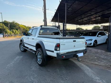 MITSUBISHI L 200 Outdoor 2.5 HPE 4X4 CABINE DUPLA TURBO DIESEL INTERCOOLER, Foto 3