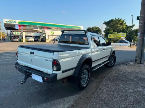 MITSUBISHI L 200 Outdoor 2.5 HPE 4X4 CABINE DUPLA TURBO DIESEL INTERCOOLER, Foto 7