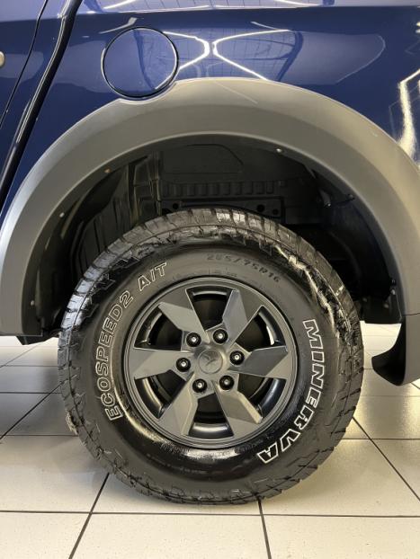 MITSUBISHI L 200 Savana 2.5 SAVANA 4X4 TURBO DIESEL CABINE DUPLA, Foto 8