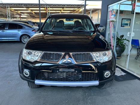 MITSUBISHI L 200 Triton 3.2 16V HPE 4X4 CABINE DUPLA TURBO DIESEL INTERCOOLER AUTOMTICO, Foto 2