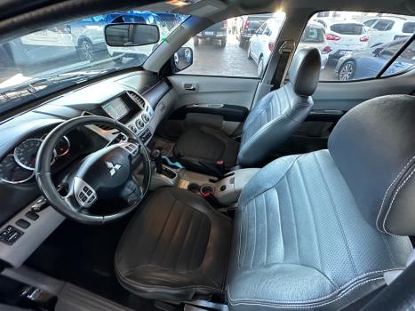 MITSUBISHI L 200 Triton 3.2 16V HPE 4X4 CABINE DUPLA TURBO DIESEL INTERCOOLER AUTOMTICO, Foto 3