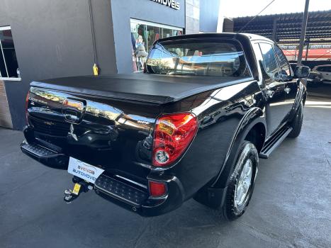 MITSUBISHI L 200 Triton 3.2 16V HPE 4X4 CABINE DUPLA TURBO DIESEL INTERCOOLER AUTOMTICO, Foto 5