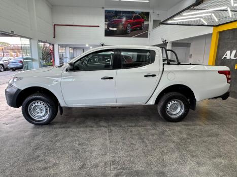 MITSUBISHI L 200 Triton 2.4 16V FLEX GL CABINE DUPLA, Foto 2