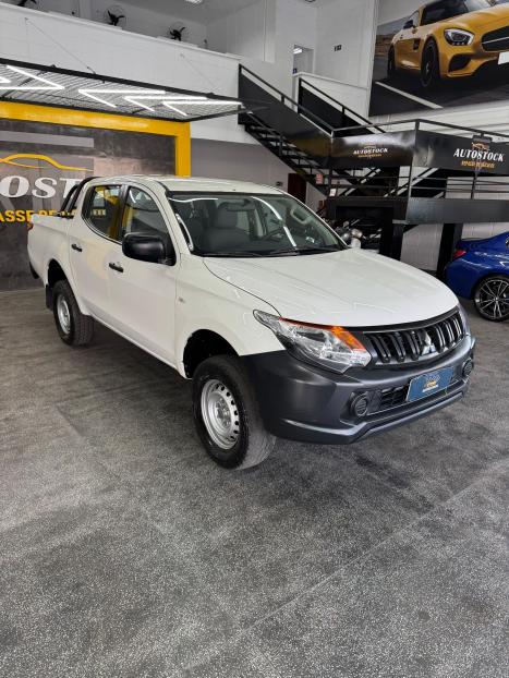 MITSUBISHI L 200 Triton 2.4 16V FLEX GL CABINE DUPLA, Foto 5