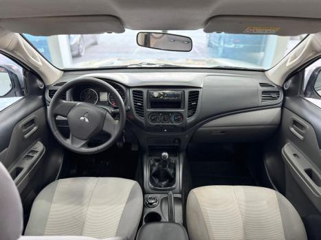 MITSUBISHI L 200 Triton 2.4 16V FLEX GL CABINE DUPLA, Foto 8